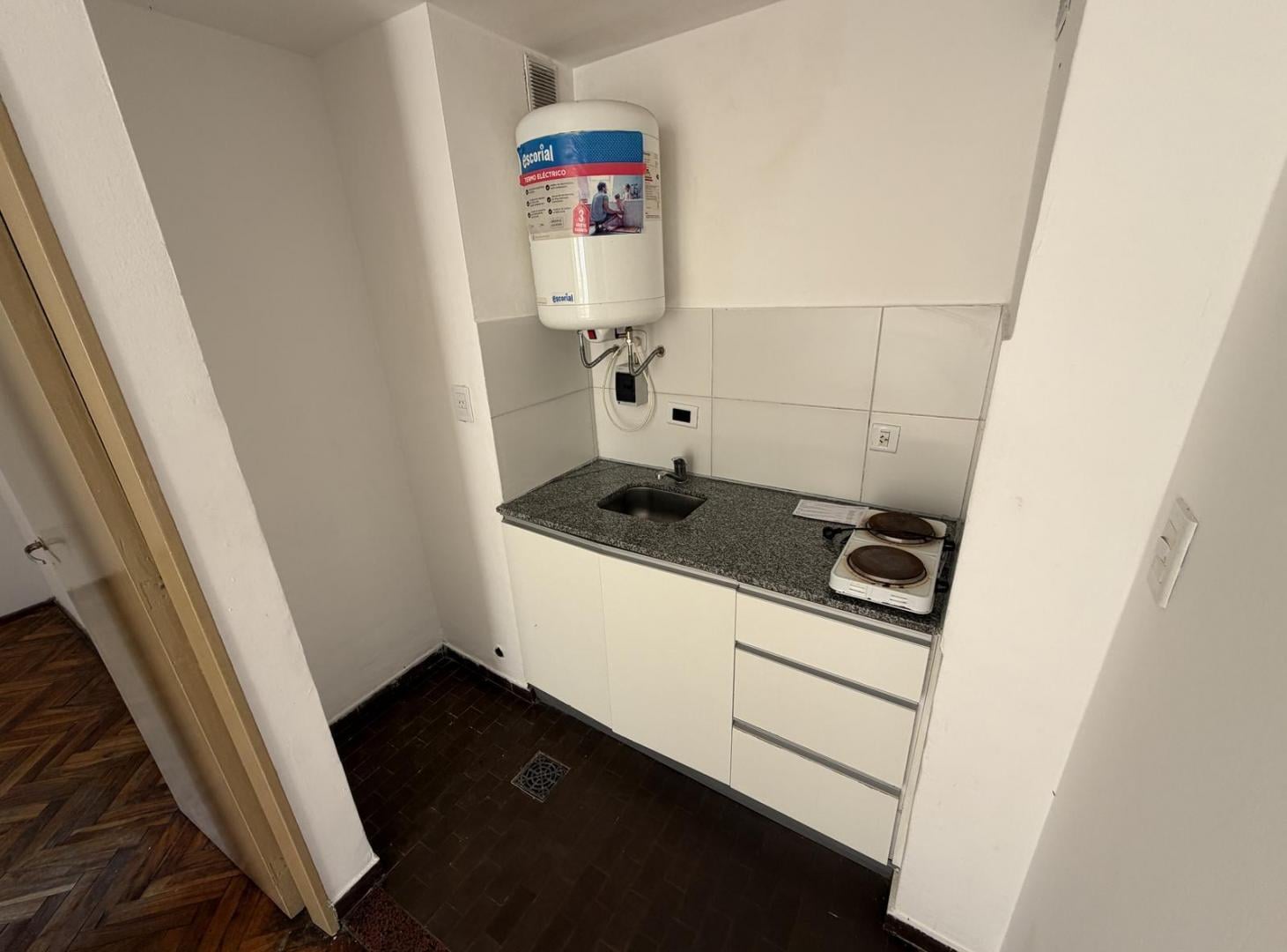 Foto de OPORTUNIDAD 1 DORMITORIO COCINA INTEGRADA BARRIO MARTIN U$S 34.500, imagen 3