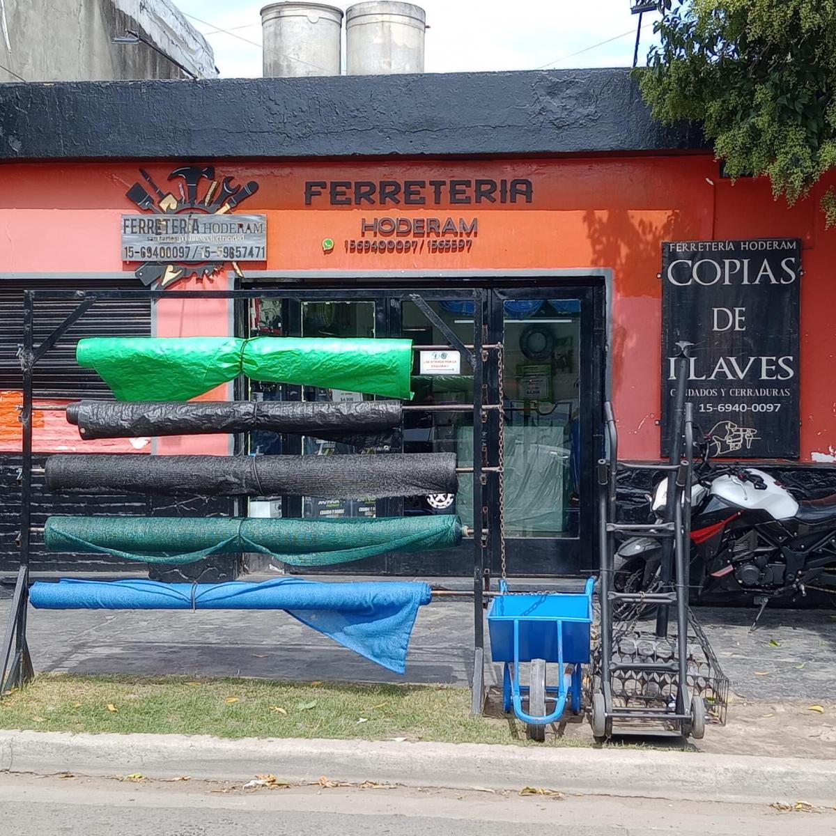 Fondo de Comercio de Ferretería & Artículos de Barbería 1