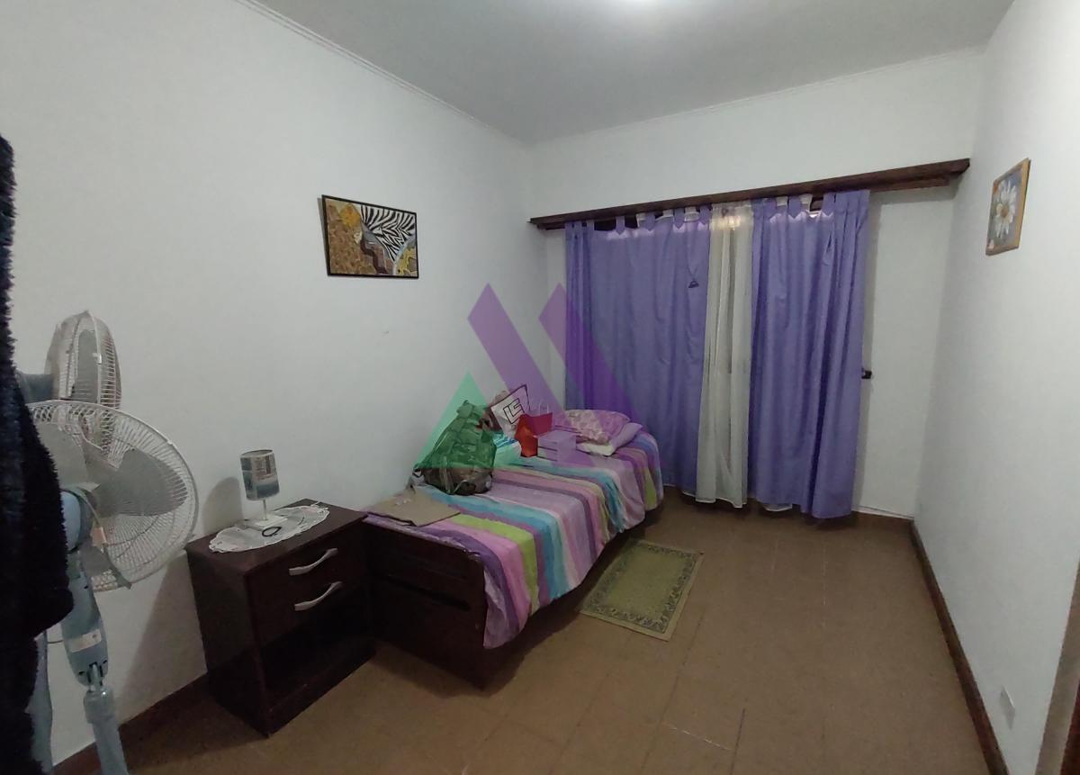 Casa 3 Dorm. con Jardín. Miramar 2