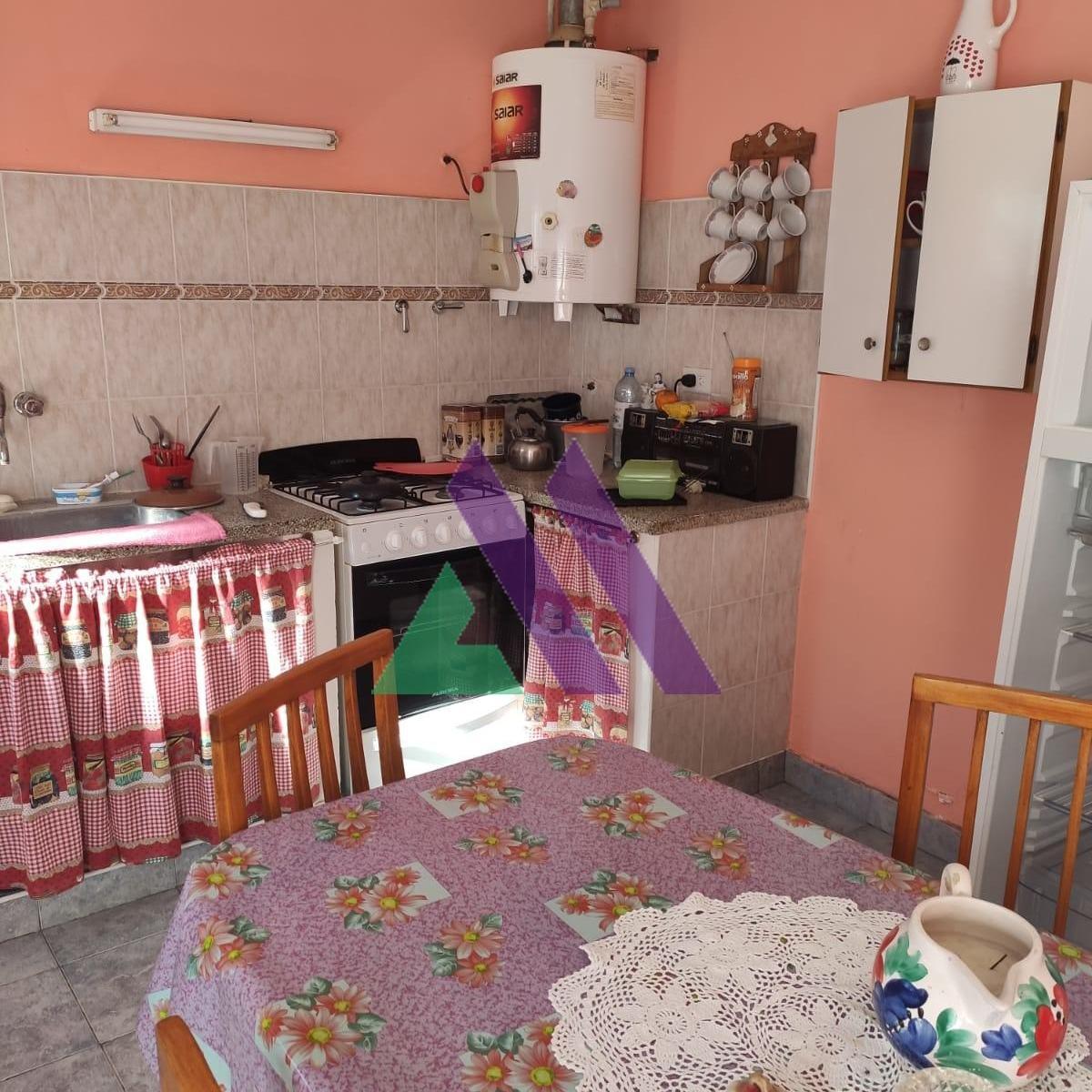 Chalet 3 de Dorm. con Departamento. Miramar 4