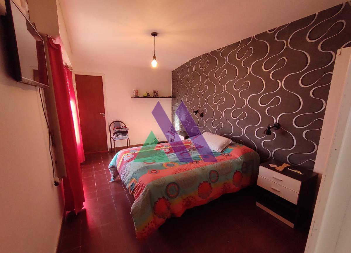 Chalet 3 de Dorm. con Departamento. Miramar 1