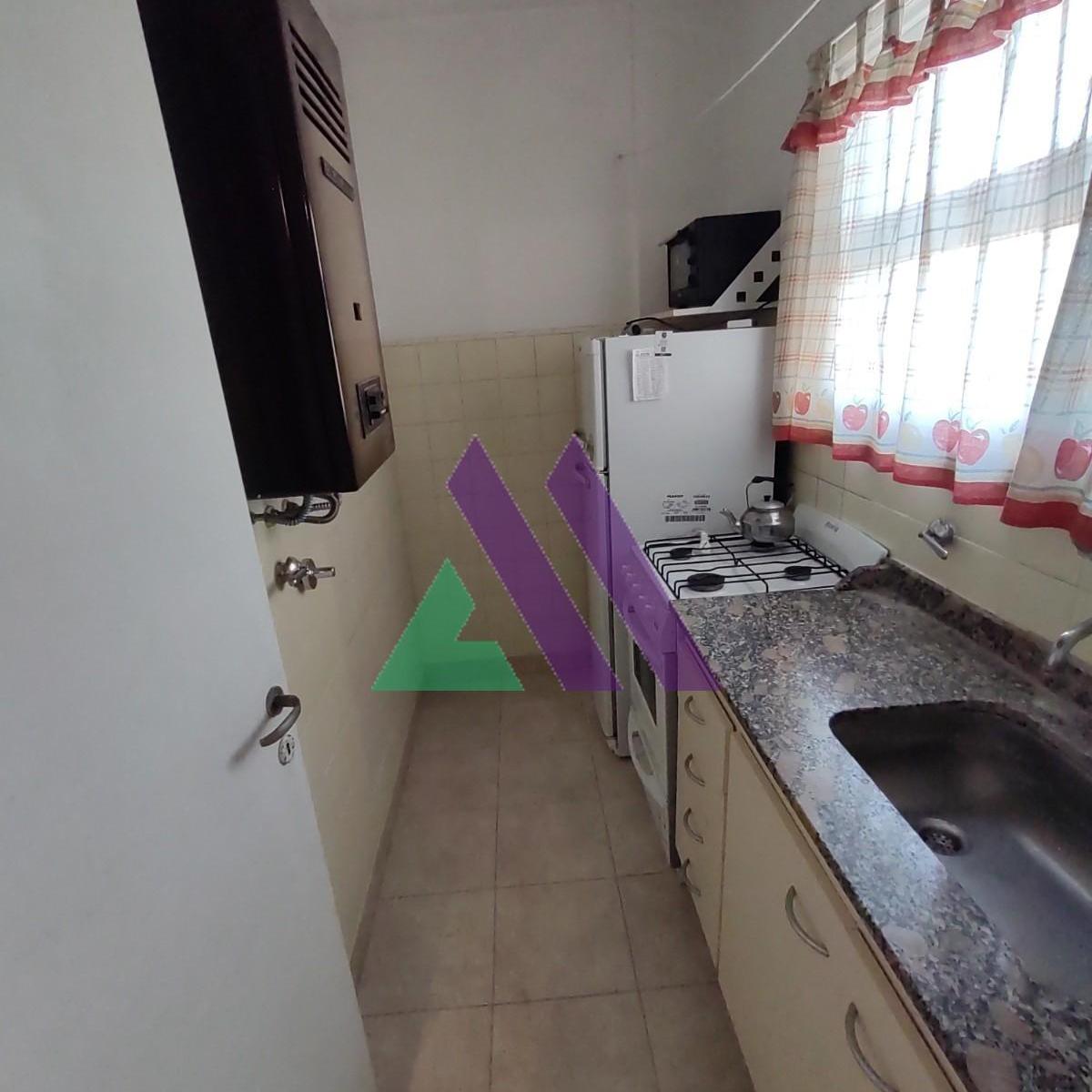Departamento de 2 Ambientes a m de La Playa. Miramar 2