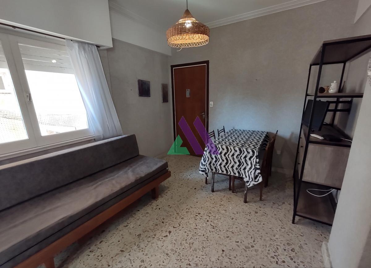 Departamento de 2 Ambientes a m de La Playa. Miramar 4