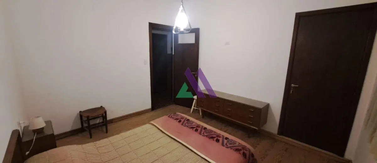 Excelente chalet de 4 dormitorios a 2 cuadras de la playa y 3 del centro. Miramar 3