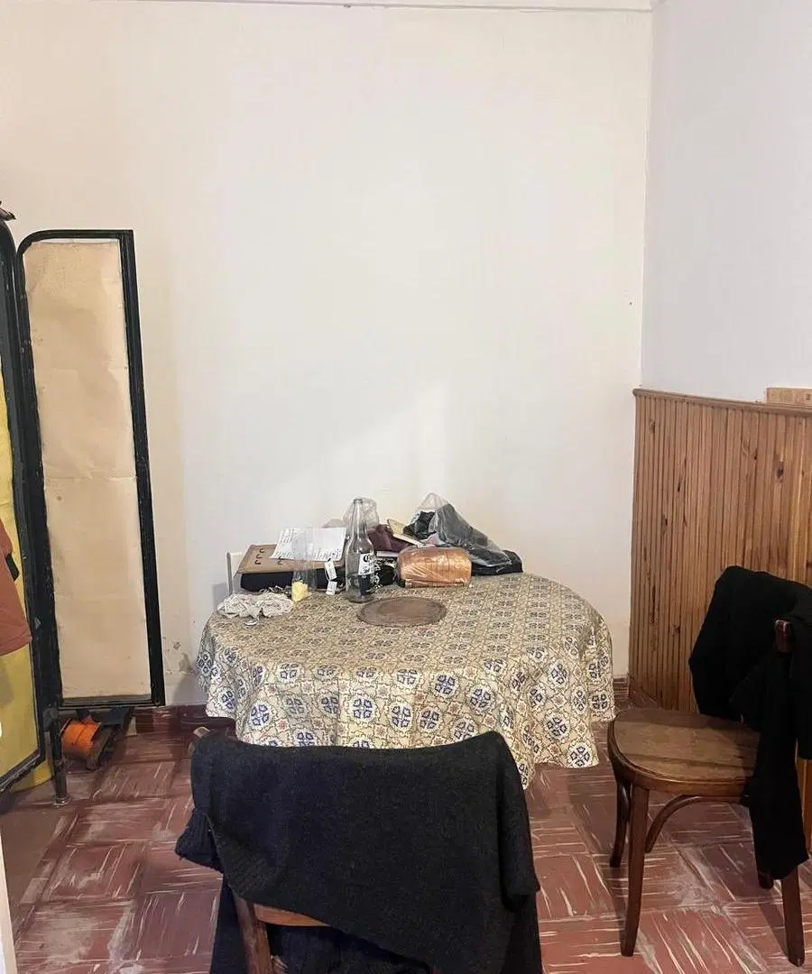 Venta Casa con 2 Departamentos en Lote de 8,66 x 43,30 - Zona Tejedor 4