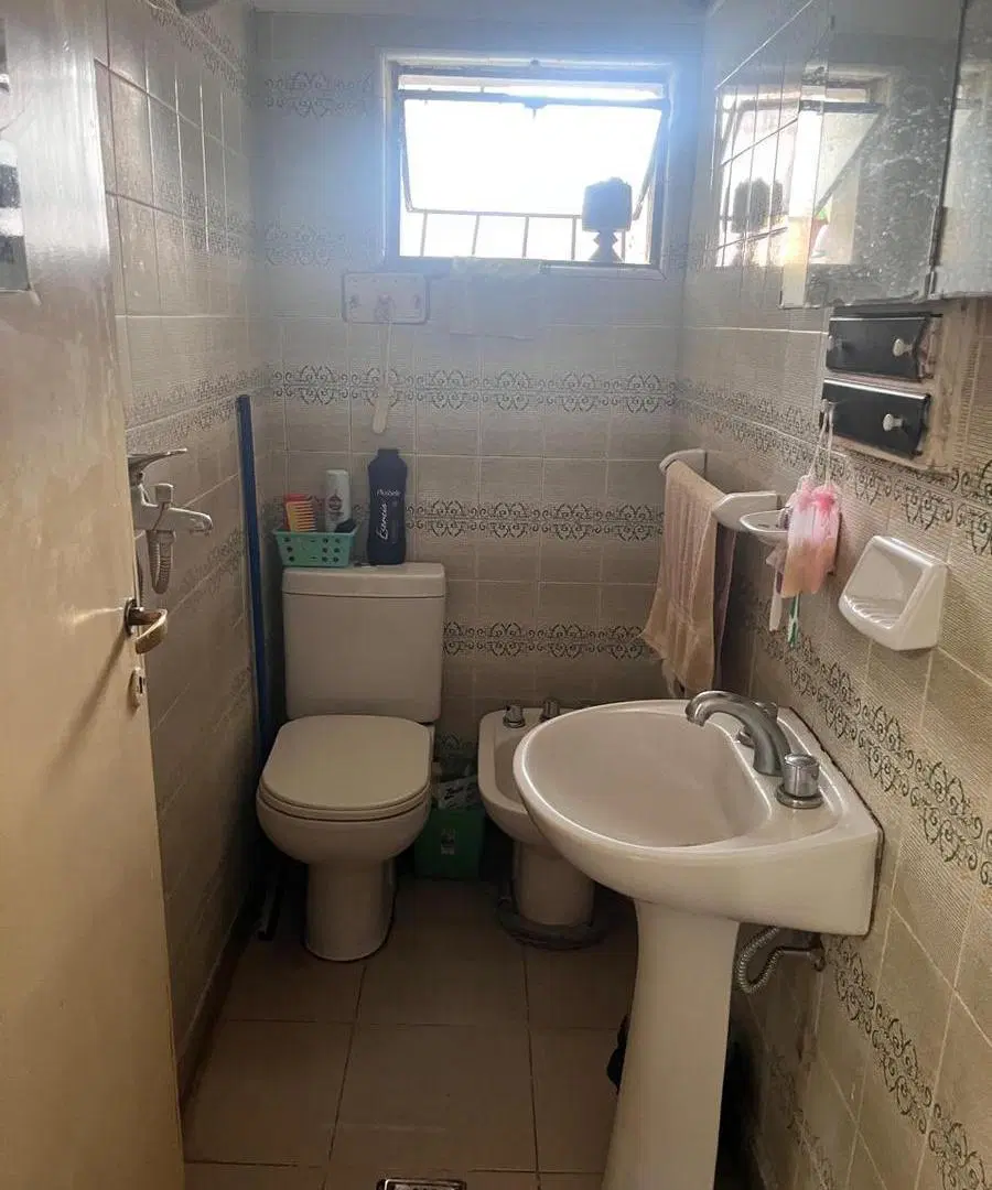 Venta Casa con 2 Departamentos en Lote de 8,66 x 43,30 - Zona Tejedor 5