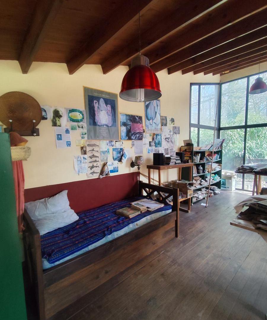 Foto de Venta Casa 6 Ambientes con Taller/Atelier y Quincho en Mar de Cobo, imagen 2