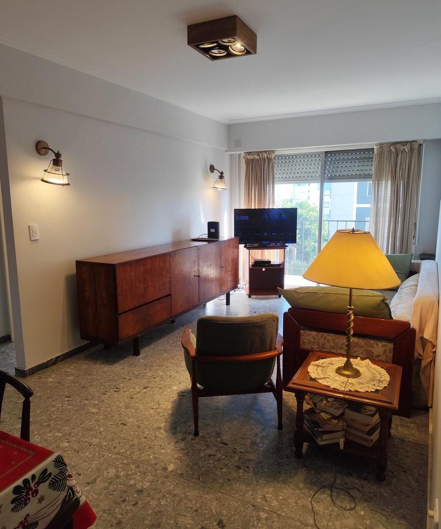 Foto de VENTA - Amplio 3 ambientes al frente a 1 cuadra de Plaza Rocha, imagen 5