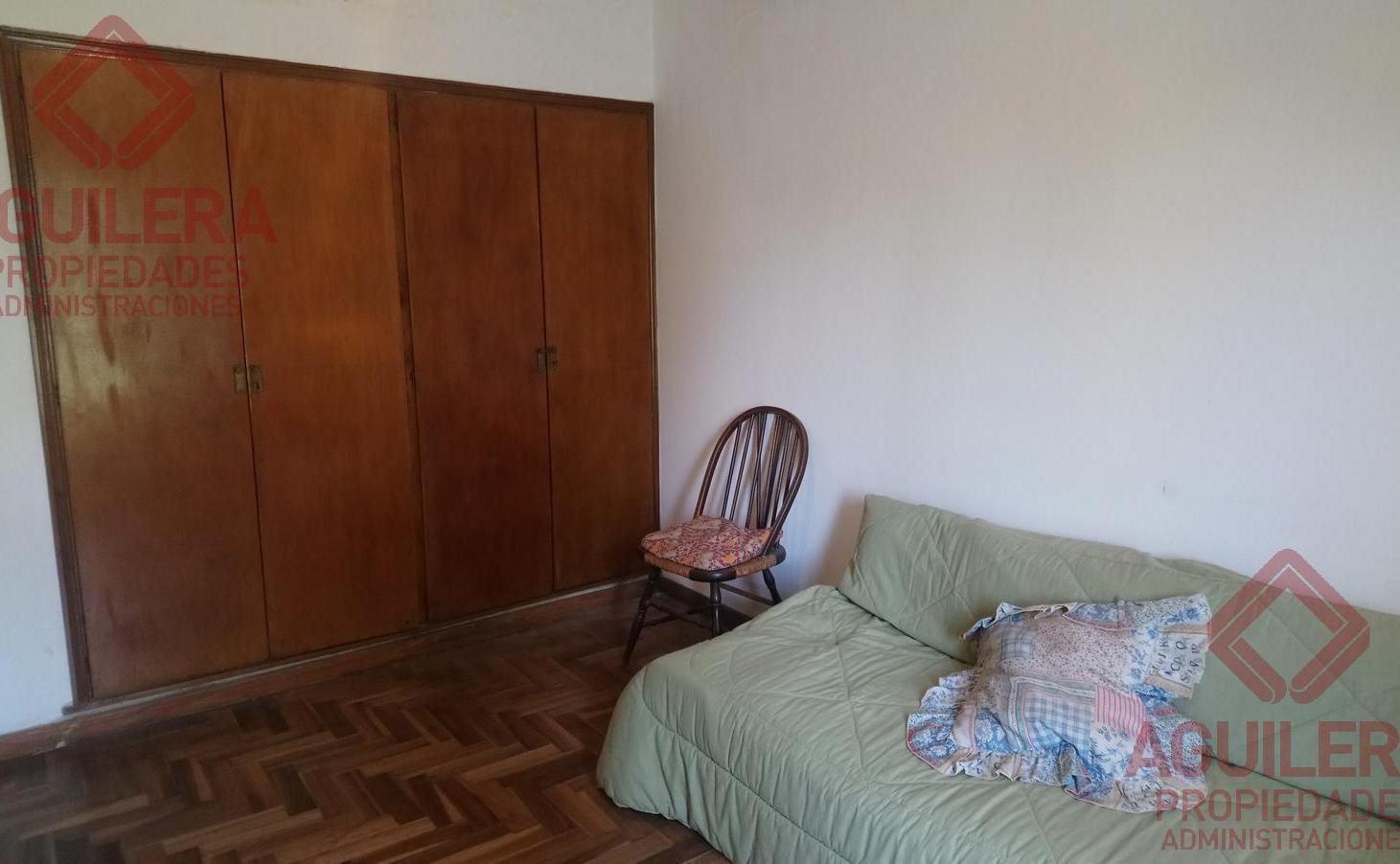 Foto de Venta Casa 4 Dormitorios con Gran Parque y Quincho en Caisamar, imagen 3