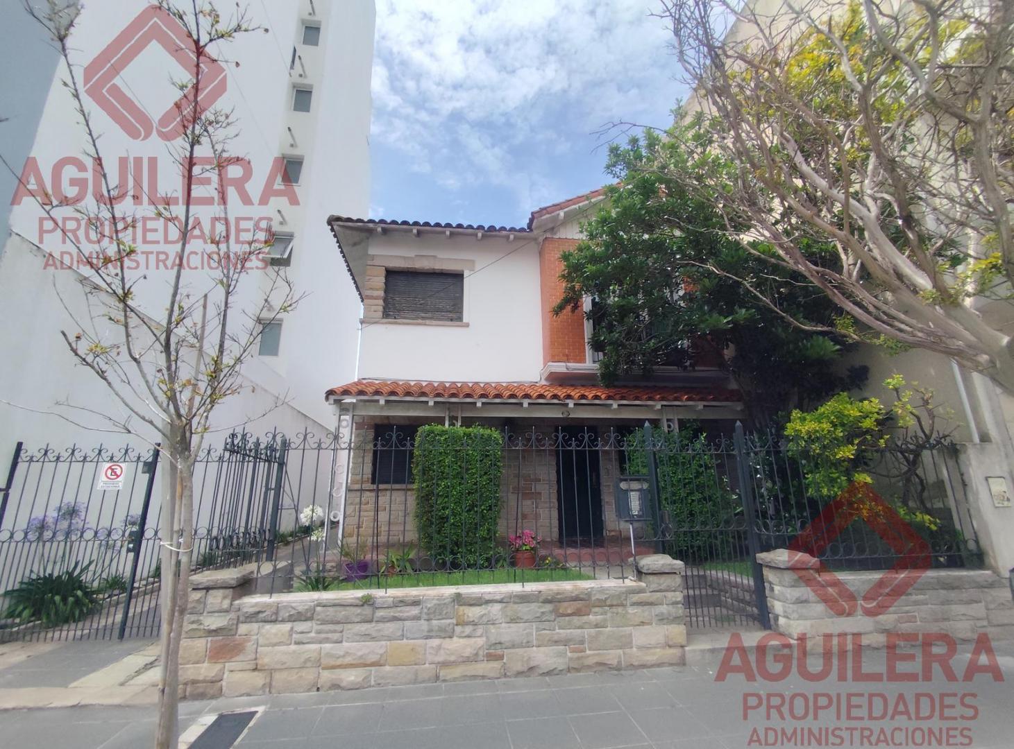 Foto de Ideal dos familias - 2 viviendas en block y cochera - Plaza Mitre, imagen 1
