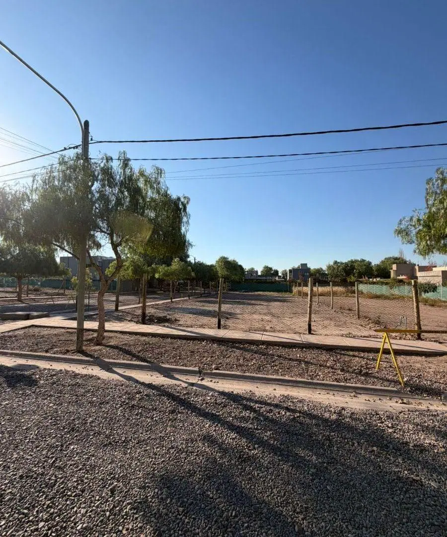 LOTE ESQUINA EN VENTA TERRUÑOZ DE ARAOZ III 3