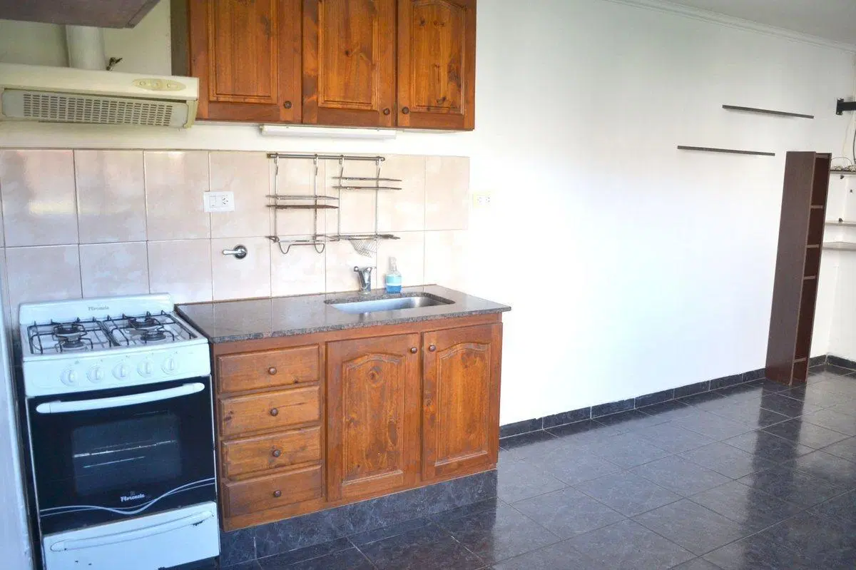 VENTA CASA 2 AMBIENTES PARQUE APTO CREDITO MOGOTES 2