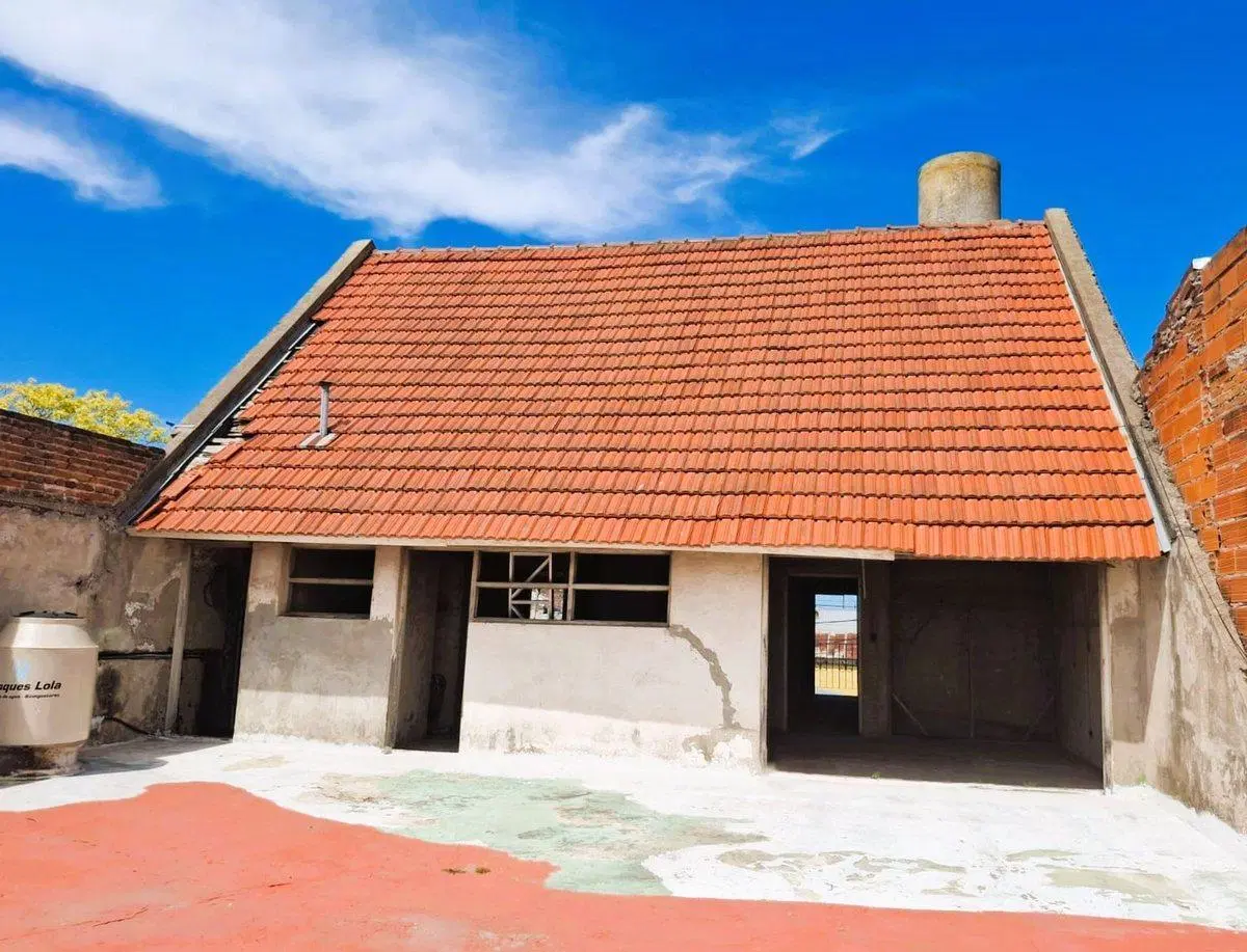VENTA  LOCAL - DEPOSITO- VIVIENDA    B. RIVADAVIA 5