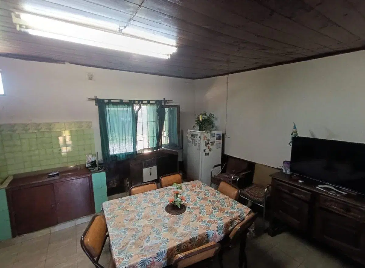 Venta Casa 6 amb Lopez de Gomara con Amplio Local 5