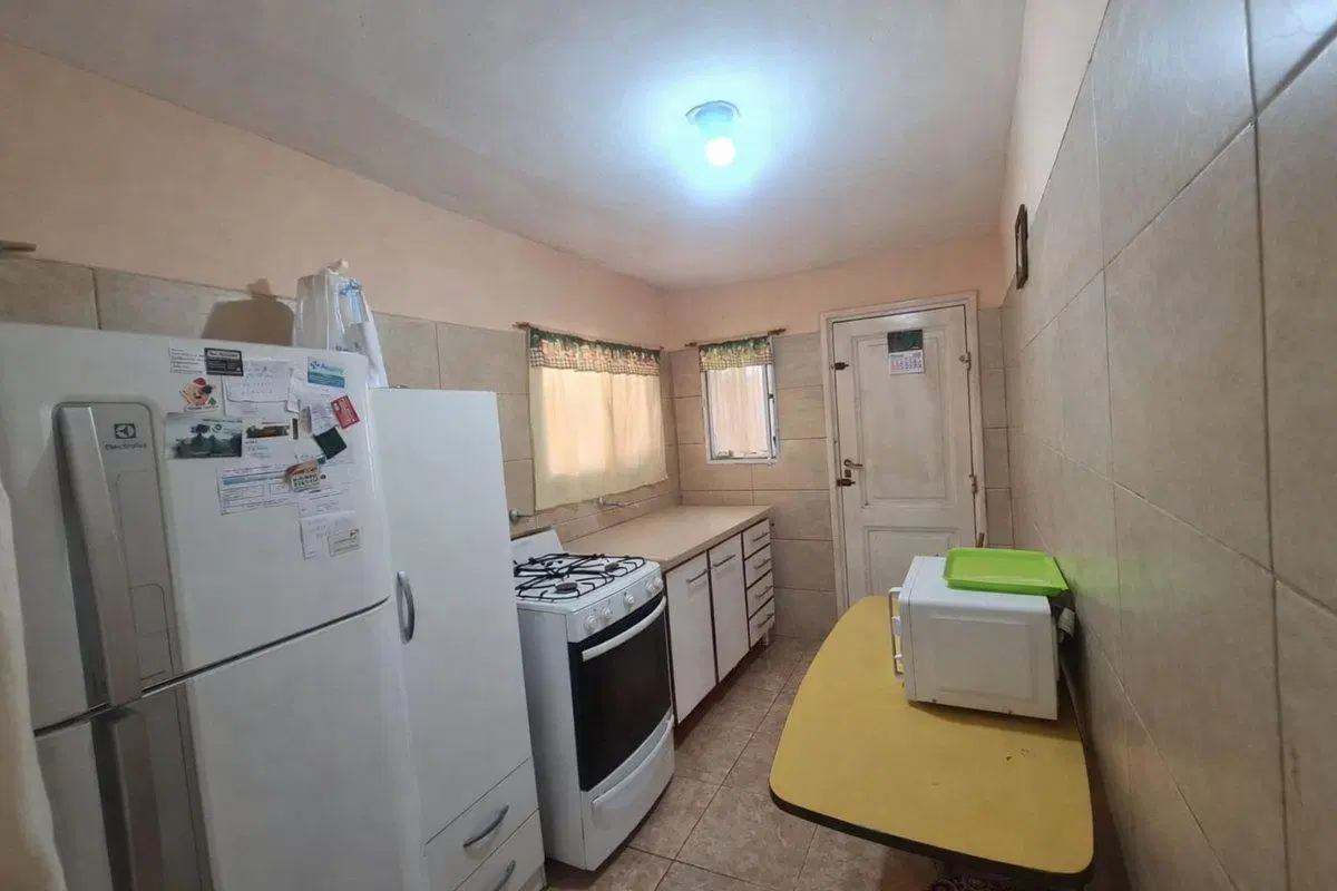 VENTA CASA 4 AMB Y DEPTO 2 AMB B AMEGHINO C JARDIN 2