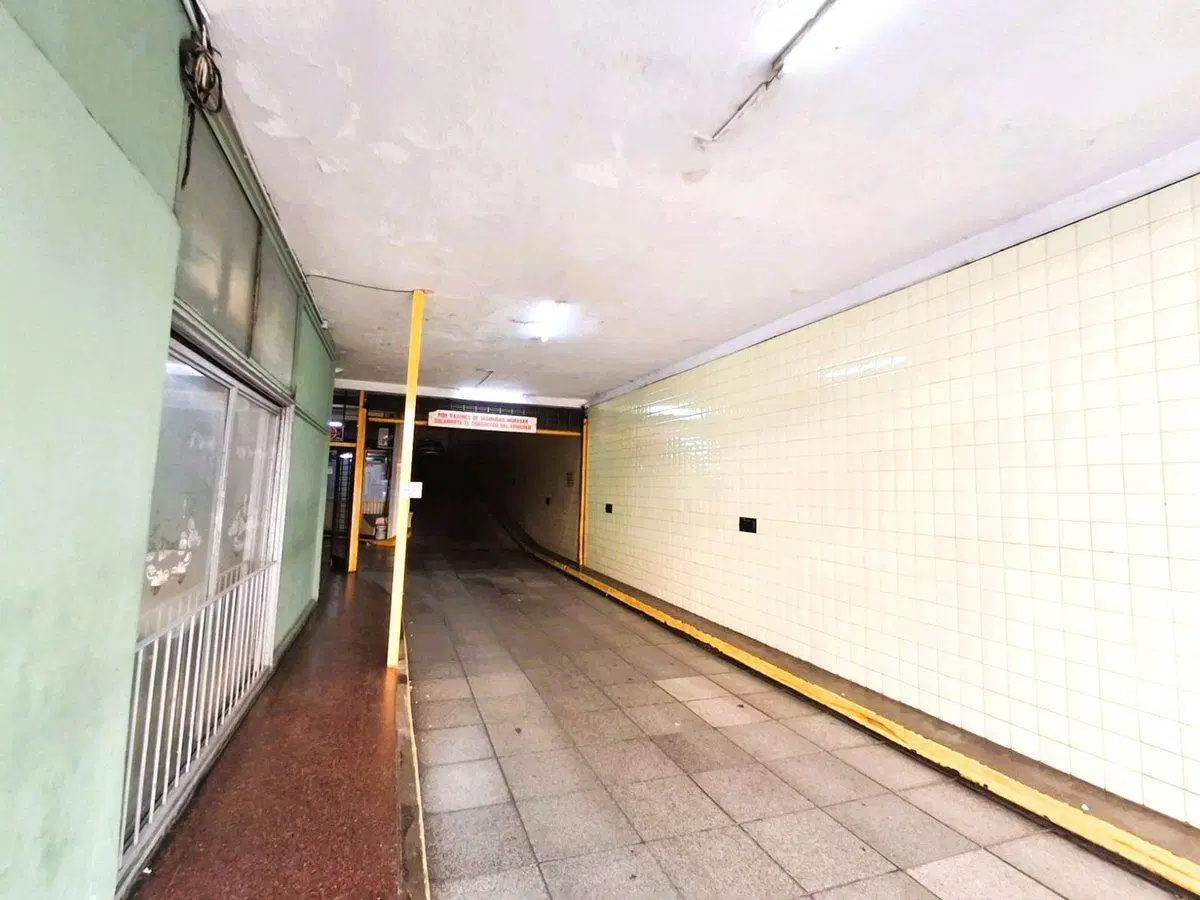 VENTA COCHERA   SEGURIDAD 24 HRS  CENTRO 4