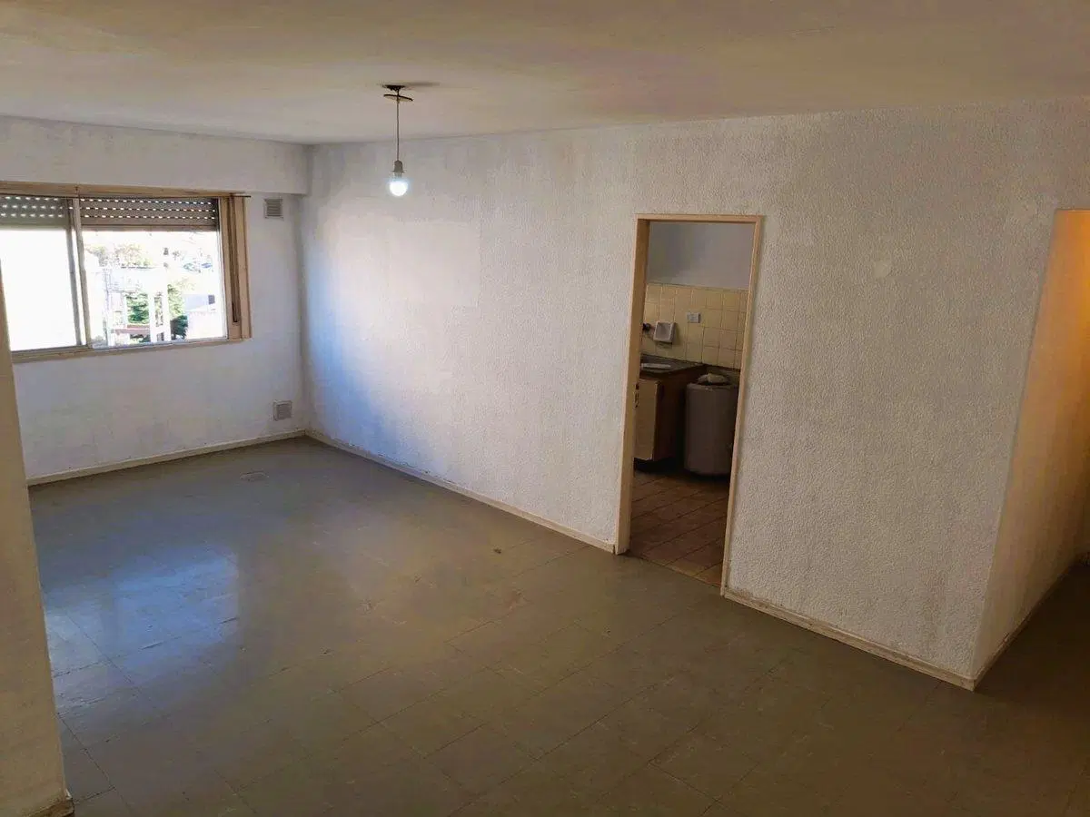 VENTA  DEPARTAMENTO 4 AMBIENTES-  LAS LILAS 5