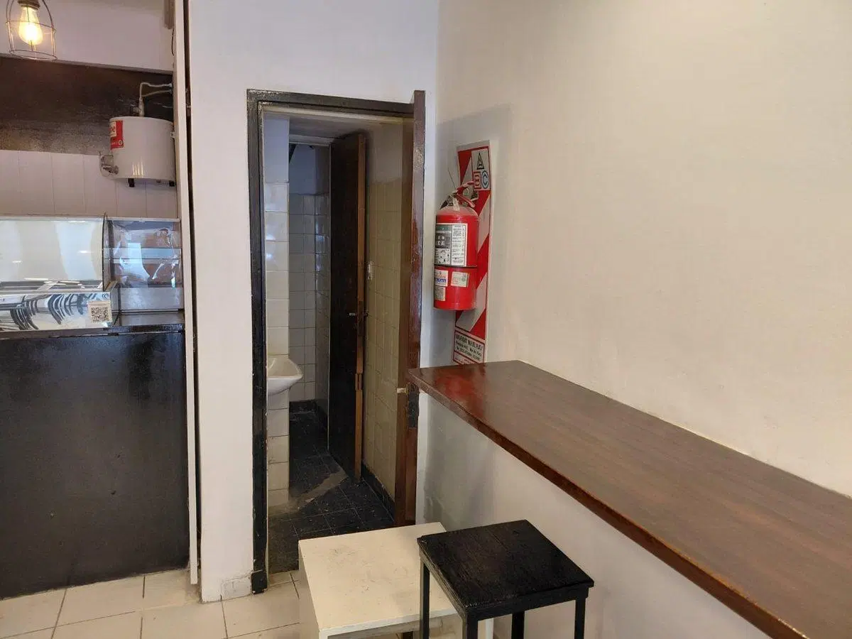 VENTA LOCAL COMERCIAL CENTRO MAS DEPTO EN BLOCK 5