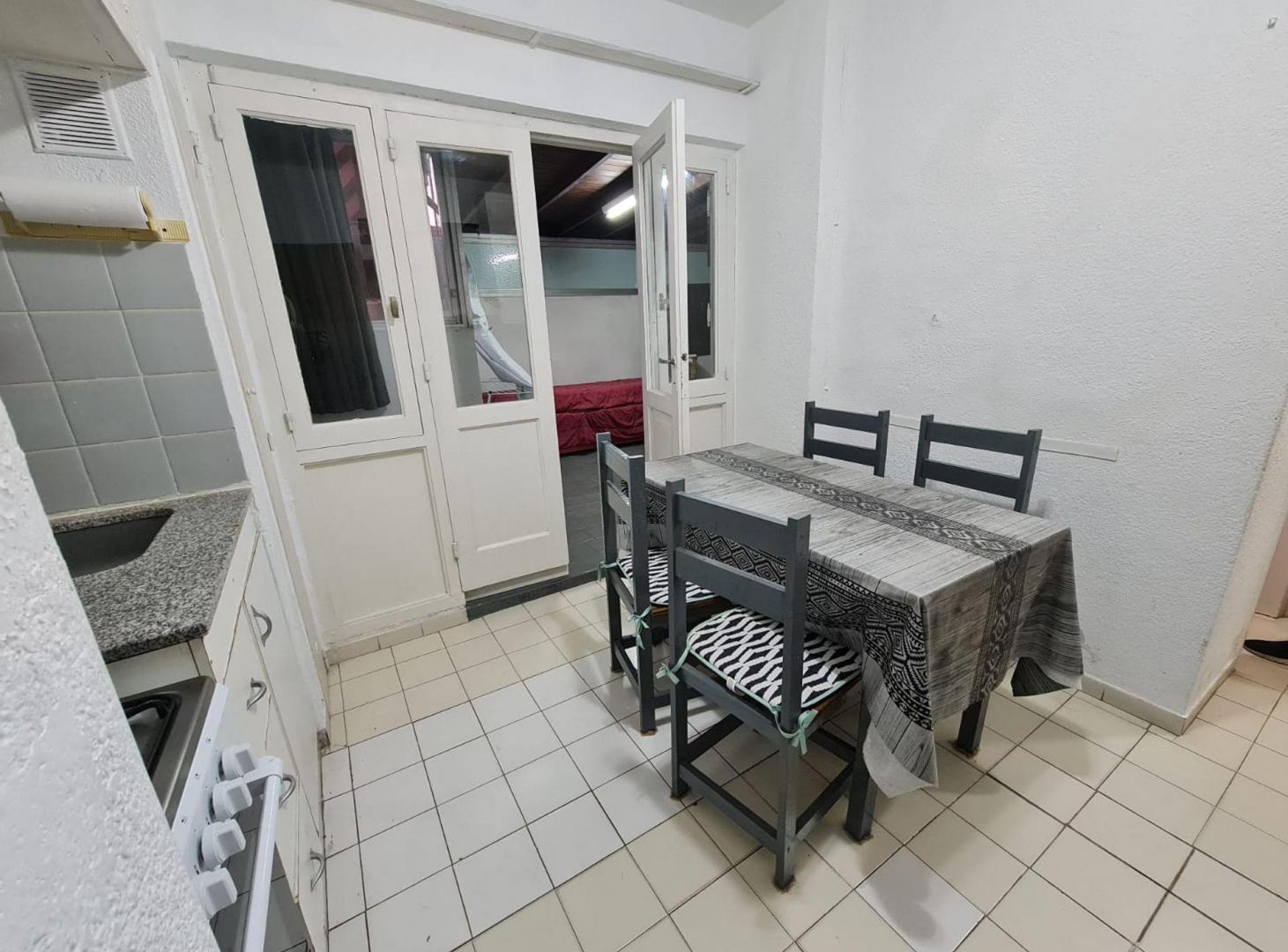 VENTA DEPTO 3 AMB TORREON A UNA CUADRA DEL MAR