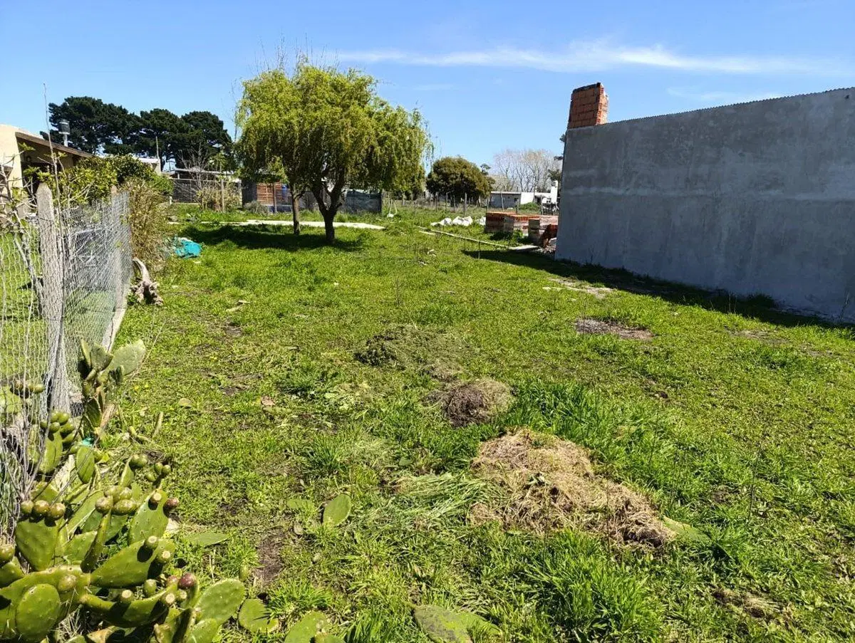 Venta Lote en Felix U. Camet de 420 m² 5