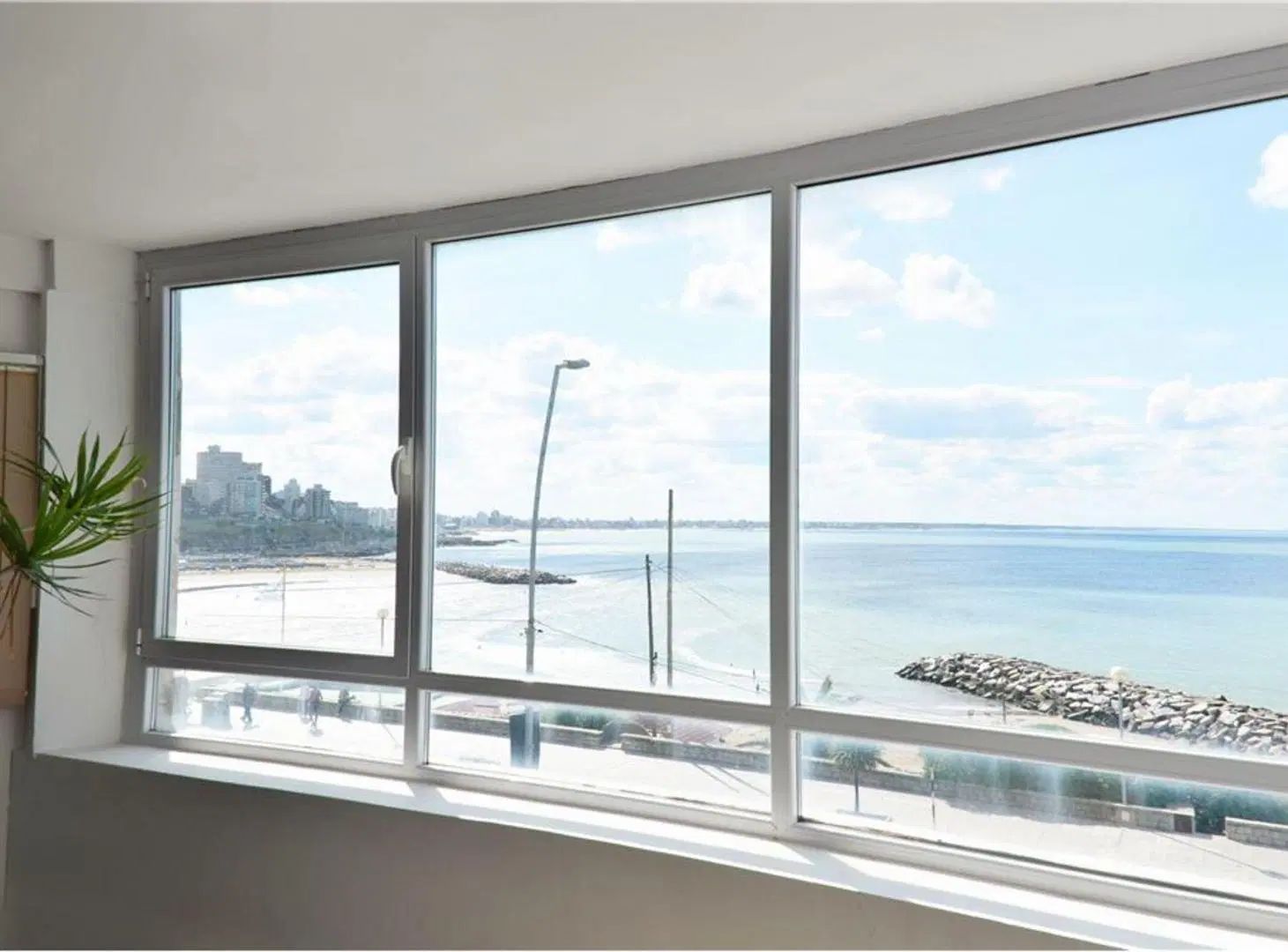 Venta Oficina Cabo Corrientes vista al mar 4