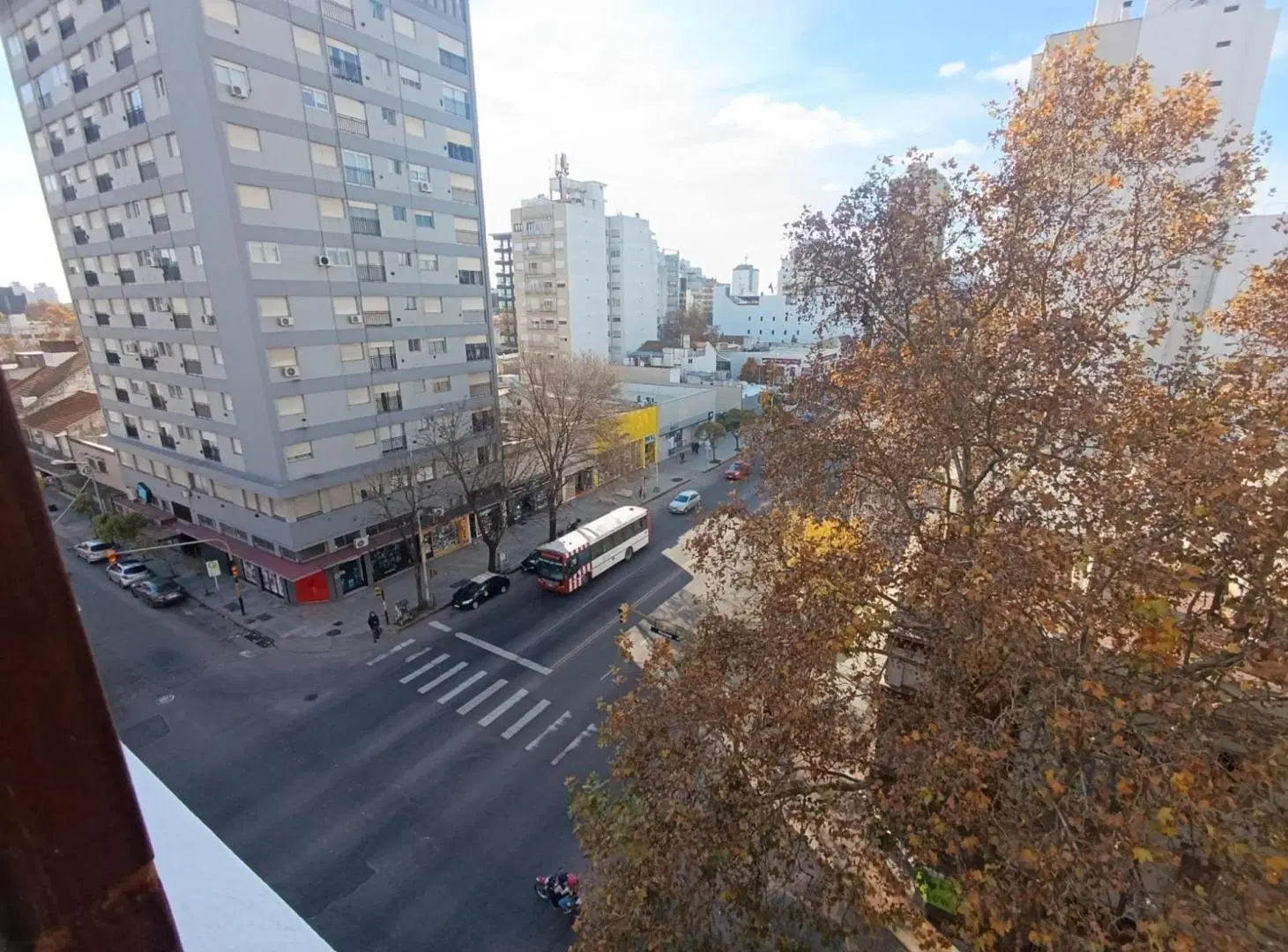 Alquiler Departamento 3 amb. con Balcón CENTRO 2