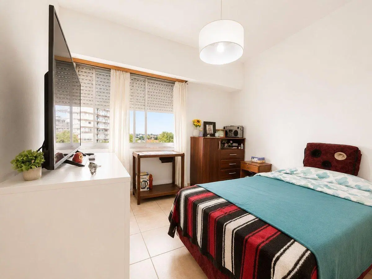 VENTA DEPARTAMENTO 5 AMB BARRIO SARMIENTO COCHERA 2