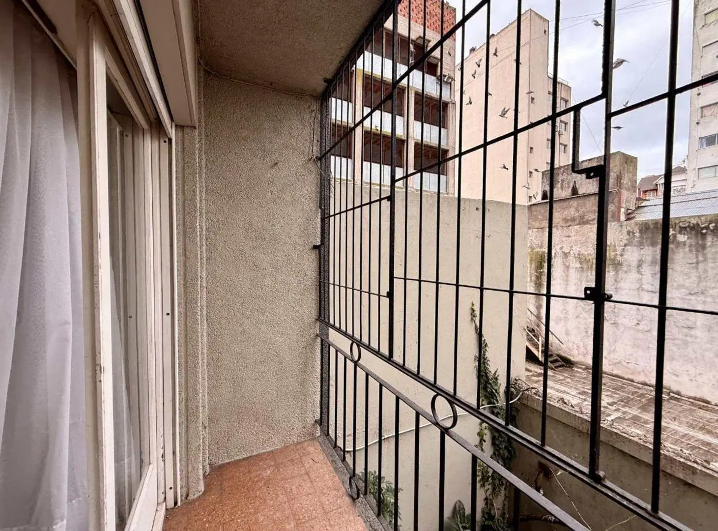 VENTA SEMIPISO 4 AMBIENTES - APTO CREDITO - CENTRO 3