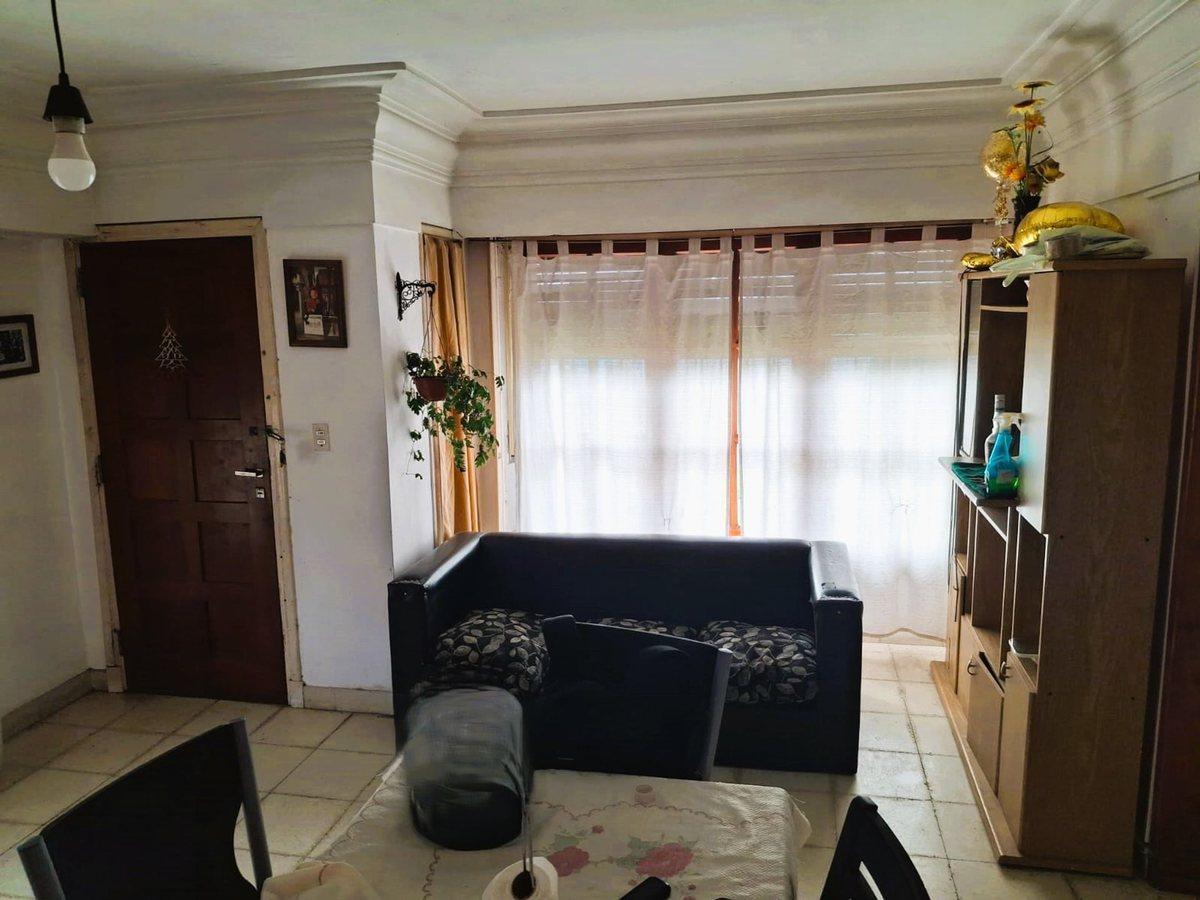 Foto de VENTA CASA 3 AMBIENTES CON GARAGE B. SAN MARTIN, imagen 2