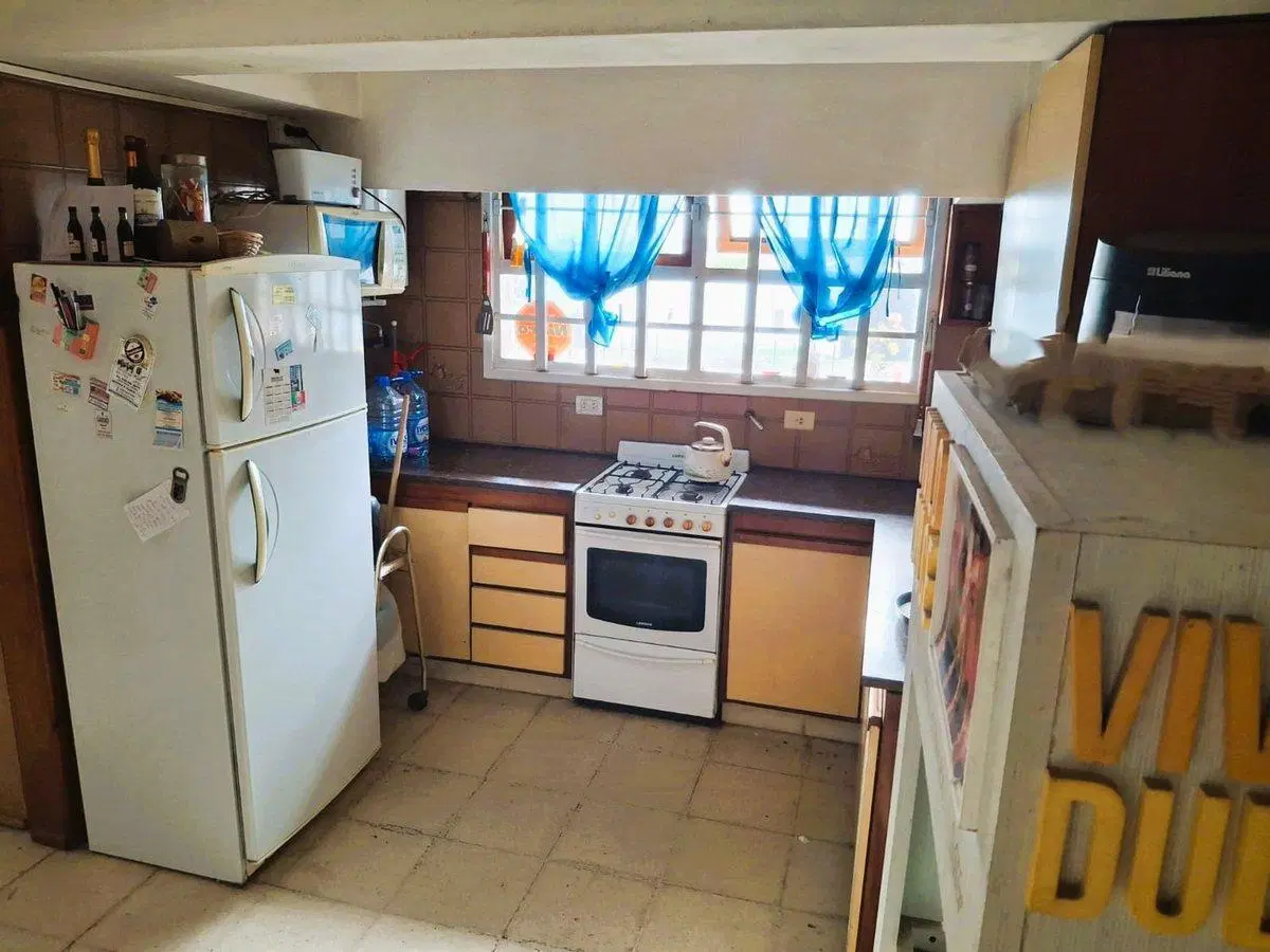 VENTA CASA 3 AMBIENTES CON GARAGE B. SAN MARTIN 3
