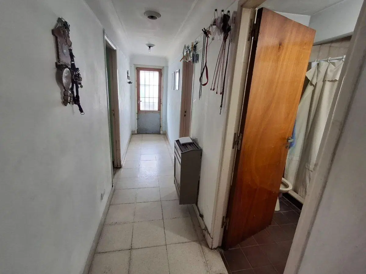 VENTA CASA 3 AMBIENTES CON GARAGE B. SAN MARTIN 4