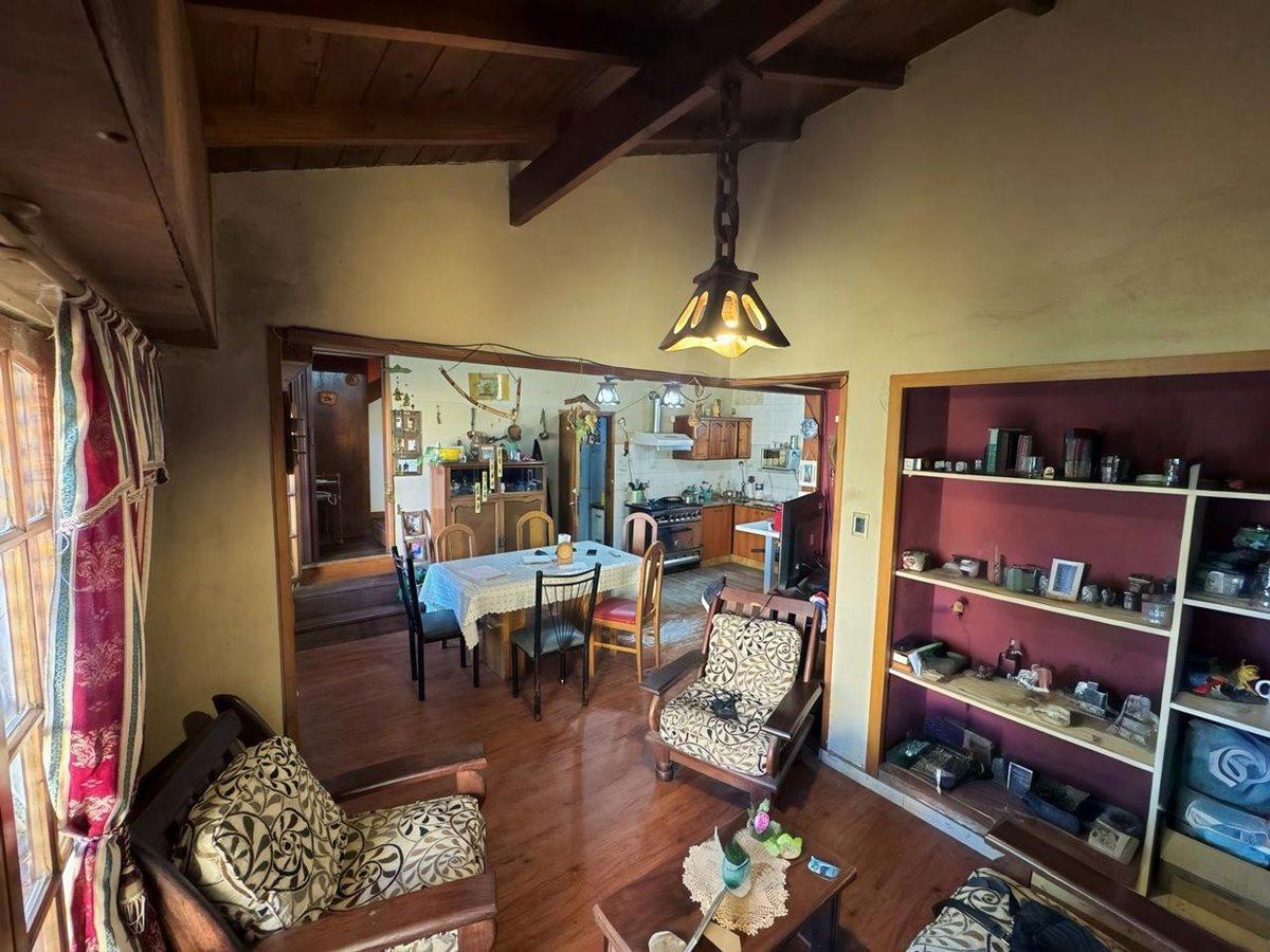 Foto de VENTA CASA 4 AMB-COCHERA APTO CREDITO 228m2, imagen 5