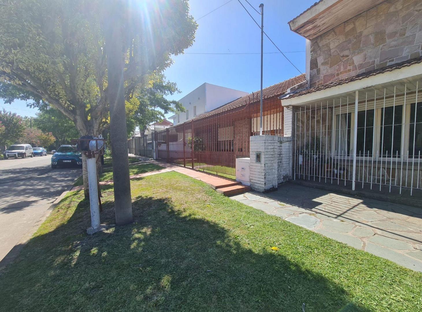 Foto de VENTA CASA 5 AMB PARQUE LURO + DUPLEX APTA CREDITO, imagen 3
