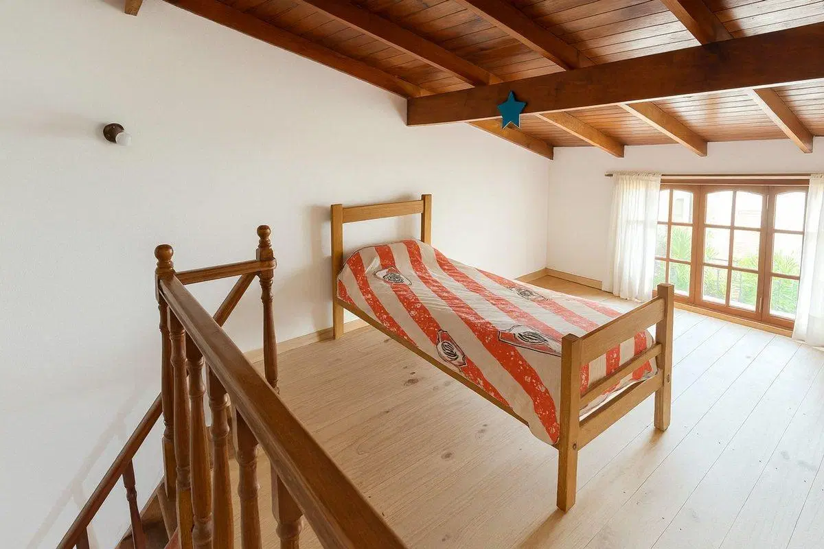 Venta Casa 3 Amb + Dpto 2 Amb + Quincho + Parque 5