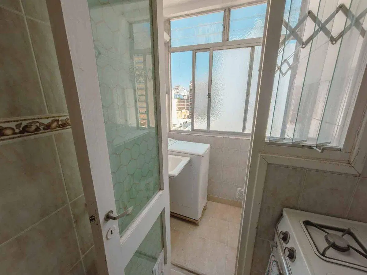 VENTA DEPARTAMENTO 2 AMB FRENTE C/BALCÓN CENTRO 4