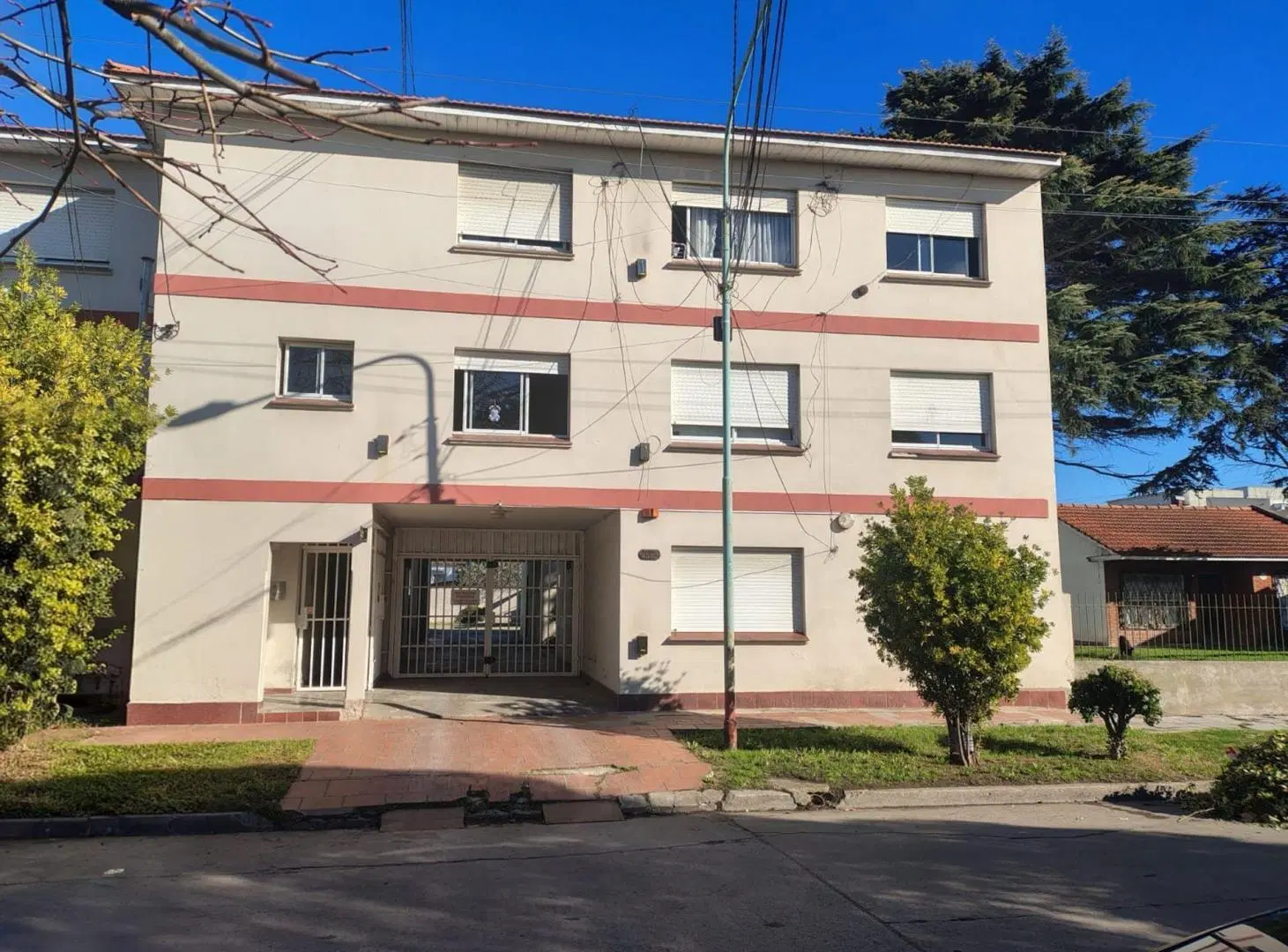 VENTA PH 3 AMB DON BOSCO ESPACIO FIJO PARA AUTO 2