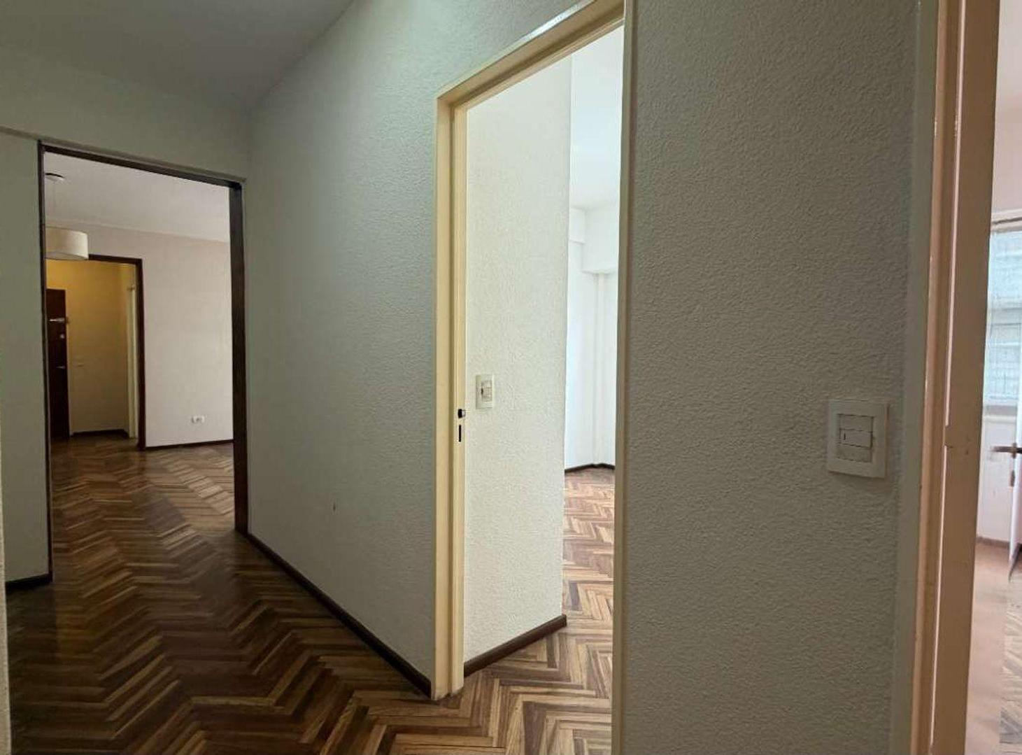 Foto de VENTA Departamento 3 ambientes Barrio Sarmiento, imagen 5