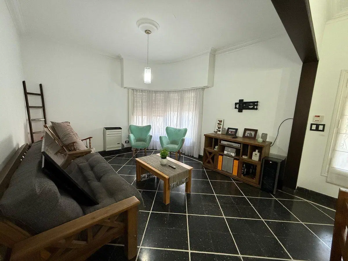 VENTA CASA 5 AMB EN BARRIO 9 DE JULIO APTO CREDITO 8