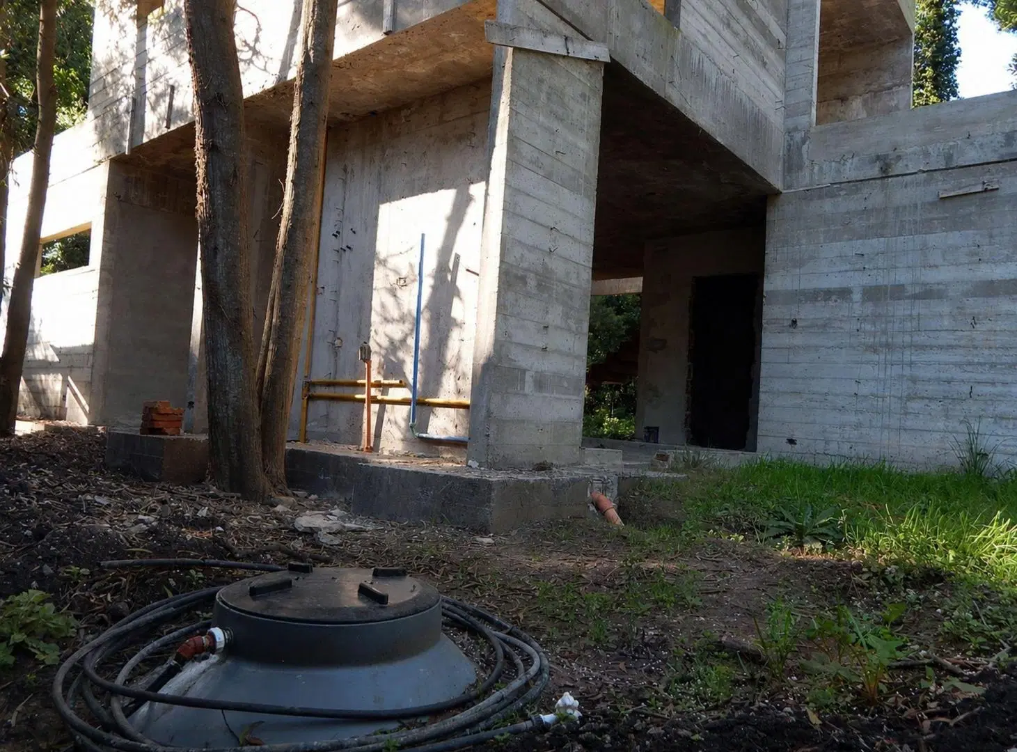 VENTA CASA A TERMINAR 4 AMBIENTES BOSQUE P RAMOS 8