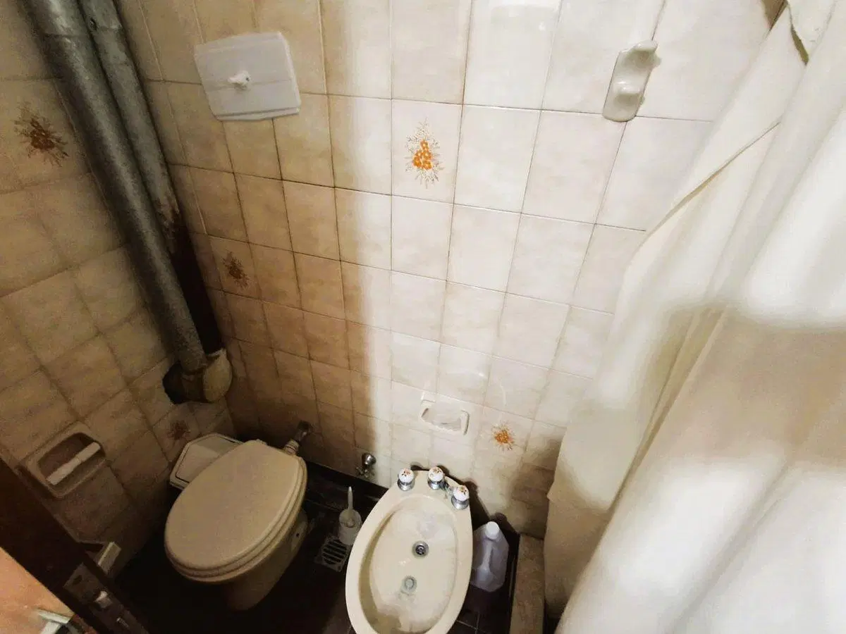VENTA CASA 3 AMBIENTES CON GARAGE B. SAN MARTIN 8