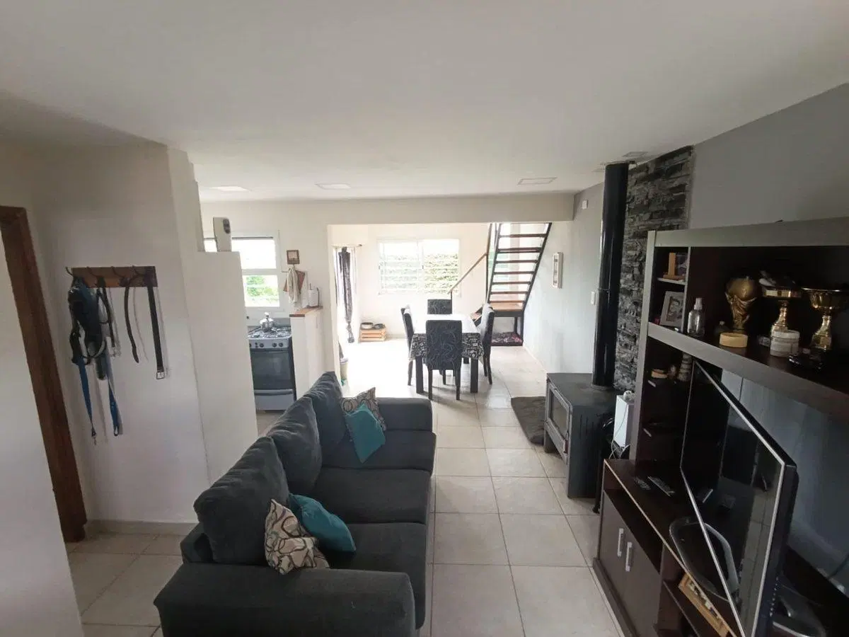 Venta Casa 4 ambientes en El Martillo Apta Crédito 4