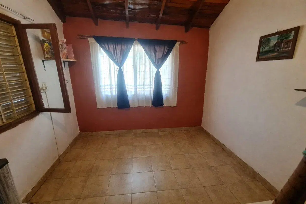 VENTA CASA 4 AMB Y DEPTO 2 AMB B AMEGHINO C JARDIN 2