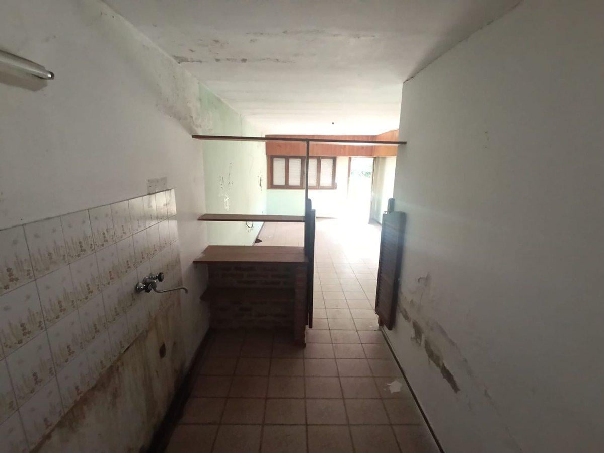 Foto de Venta Casa 3 ambientes con Pileta en Batan, imagen 4