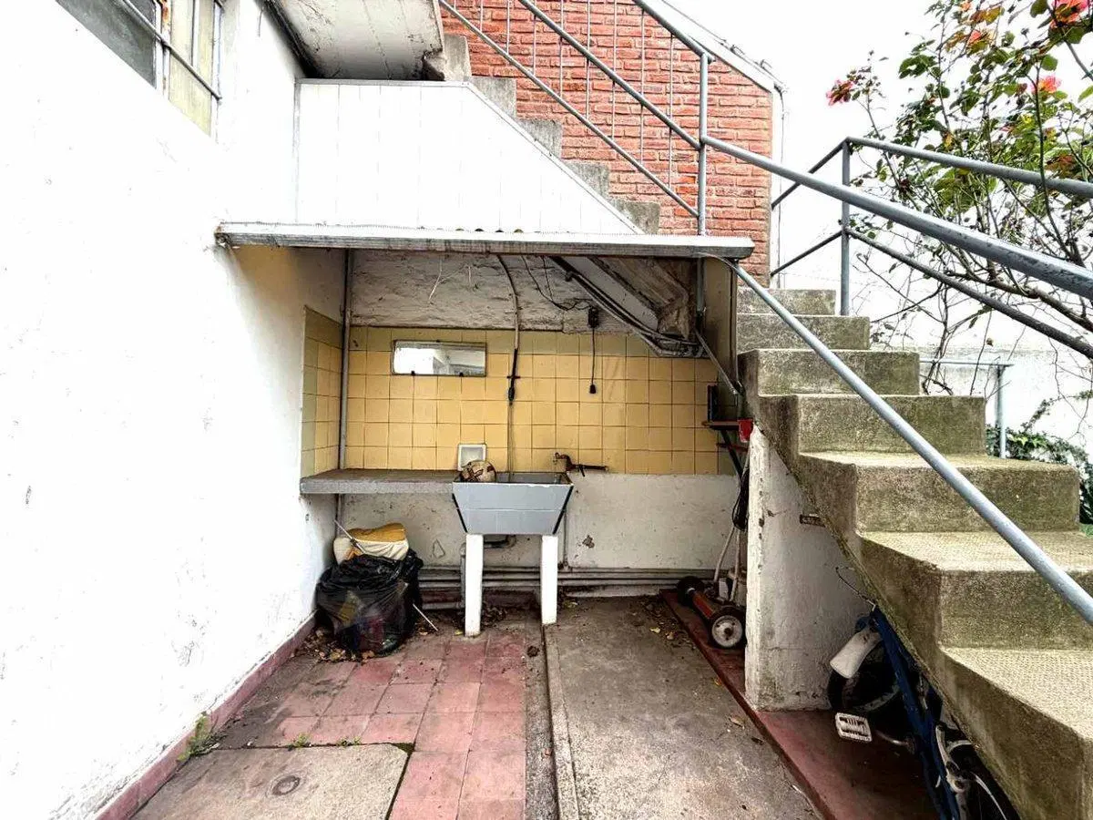 Venta Casa 3 Amb + 2 Deptos Villa Primera 5