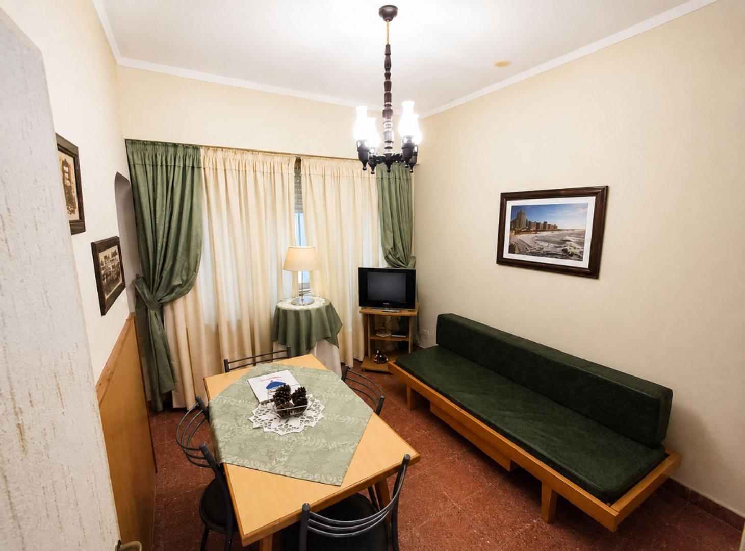 Foto de Venta Monoambiente en Miramar con Vista al Mar, imagen 2