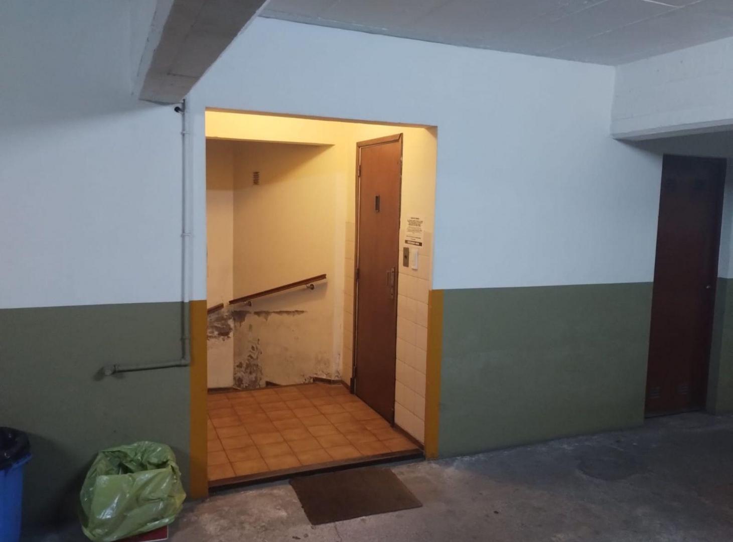 Foto de VENTA COCHERA SEGUNDO SUBSUELO CENTRO ASCENSOR, imagen 2