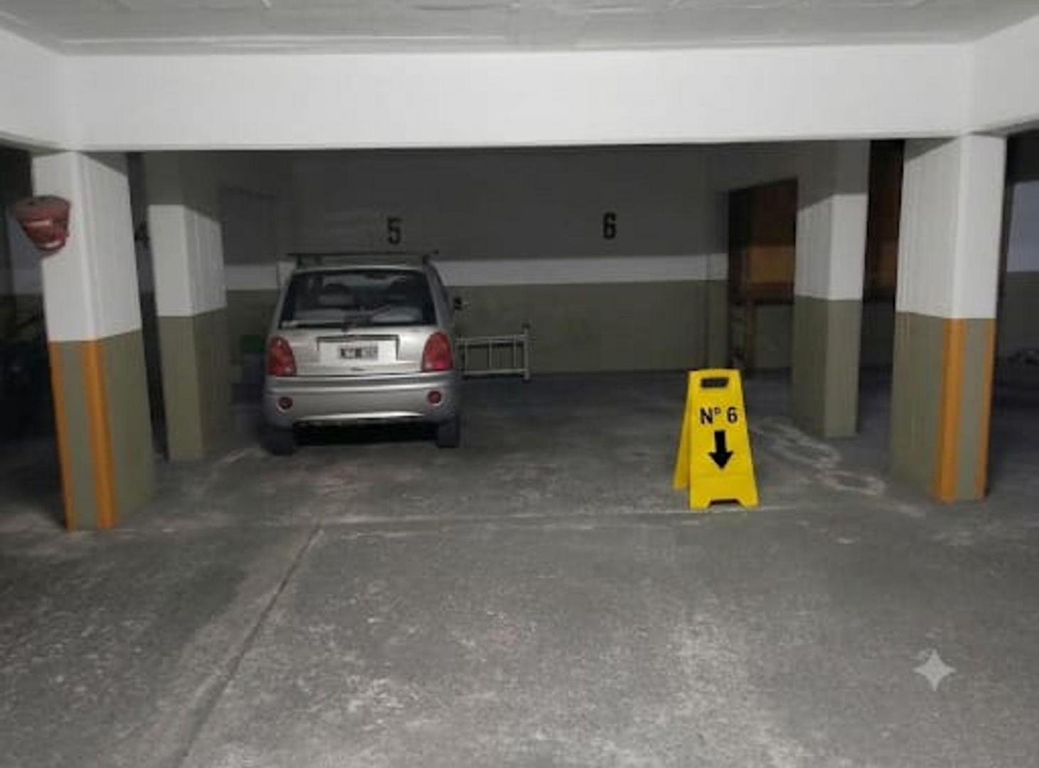 Foto de VENTA COCHERA SEGUNDO SUBSUELO CENTRO ASCENSOR, imagen 4