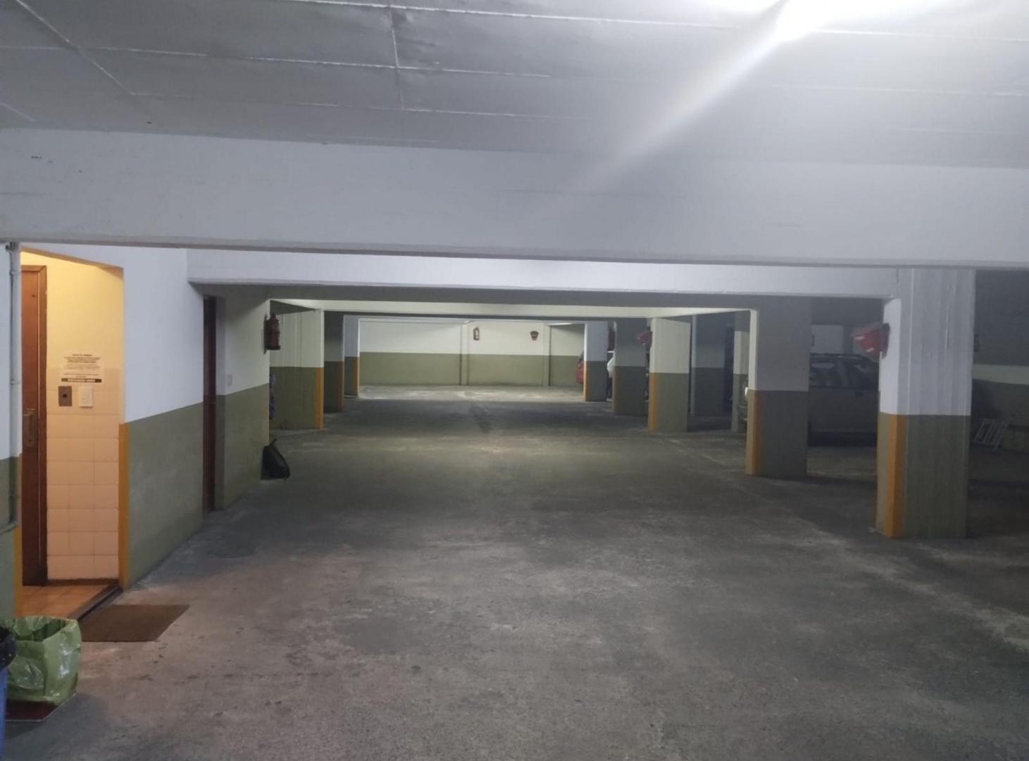 Foto de VENTA COCHERA SEGUNDO SUBSUELO CENTRO ASCENSOR, imagen 5