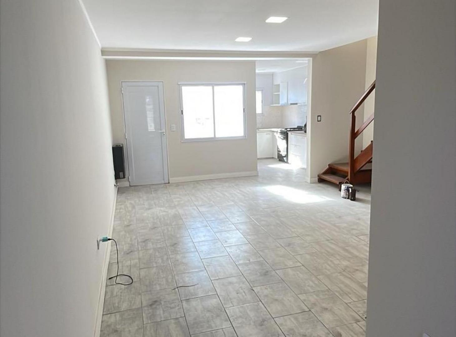 VENTA DUPLEX 3 AMB BARRIO 9 DE JULIO A ESTRENAR