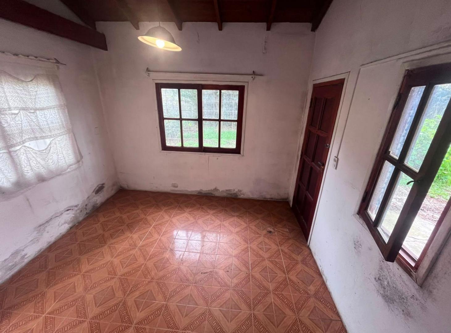 Foto de VENTA CASA 3 AMBIENTES 2 DE ABRIL QUINCHO PARQUE, imagen 2
